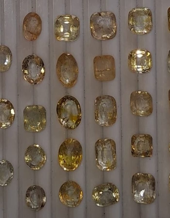 Yellow saphire( पुखराज) Gemstone