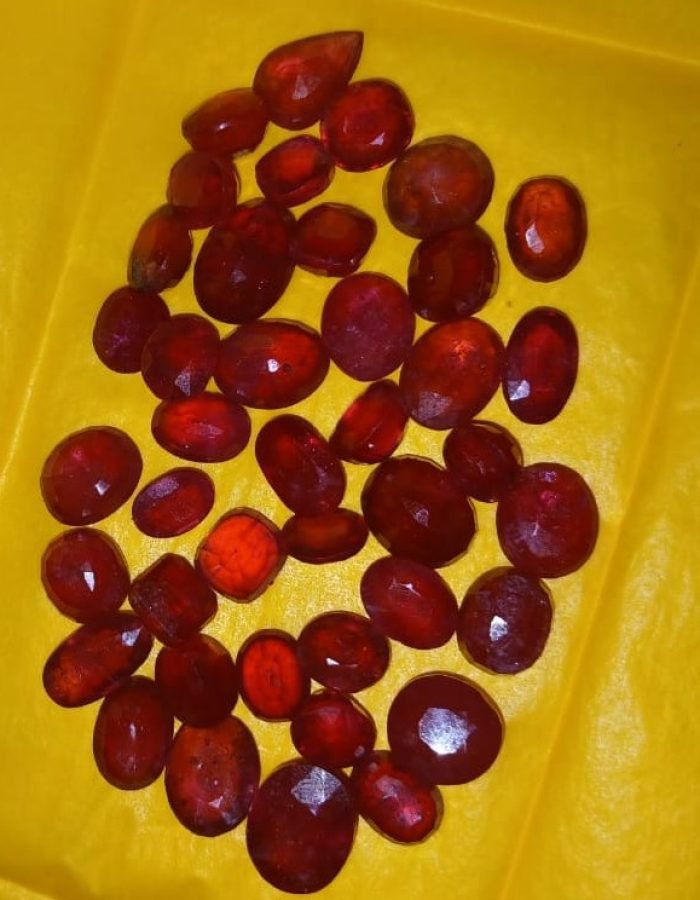 Ruby(माणिक) Gemstone